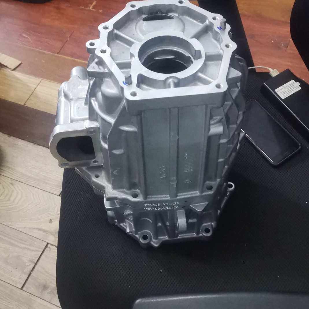 五菱宏光S3变速箱中壳 唐齿爱信变速箱1.5T变速器壳体 波箱壳