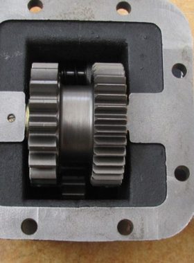 法士特小八档变速箱取力器QD40J 8JS85E-C 8JS75C