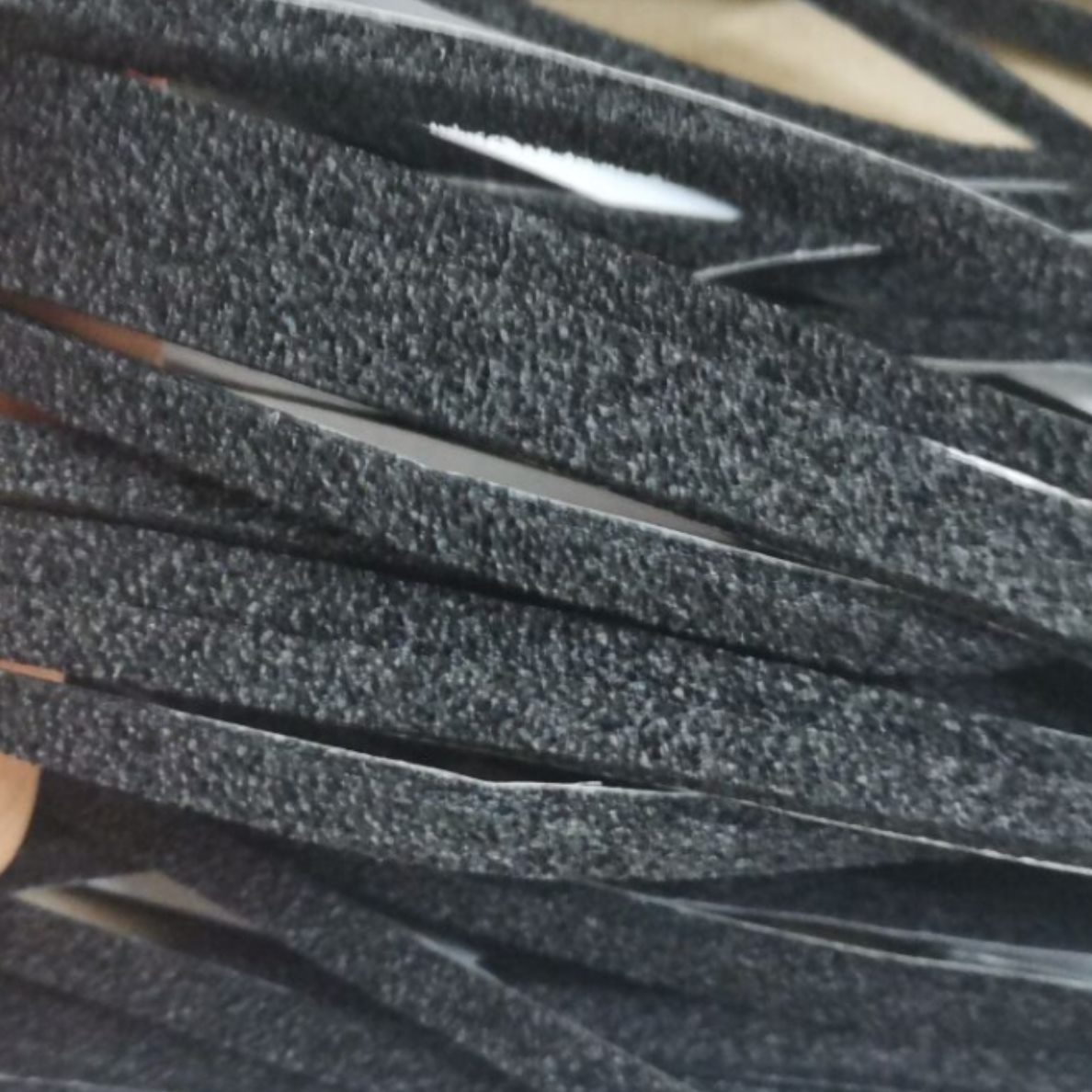 柔软防火海绵条单面自粘胶带汽车保险杠电器海绵密封条机械防震密