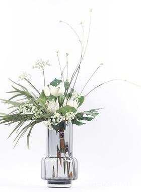 现代自然风绿色花艺别墅样板间桌摆花装饰陈设计师软装花材搭配