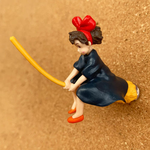 1个 童话扫把小女巫立t体精致图钉 按钉装饰软木板留言照片墙