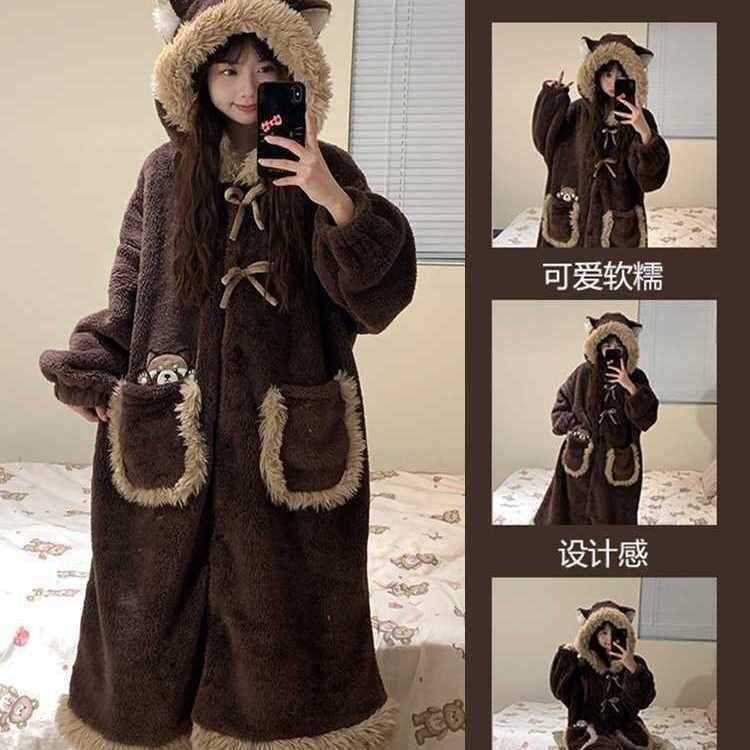 小浣熊珊瑚绒睡袍女款秋冬季加绒加厚保暖可爱睡衣冬天家居服套装