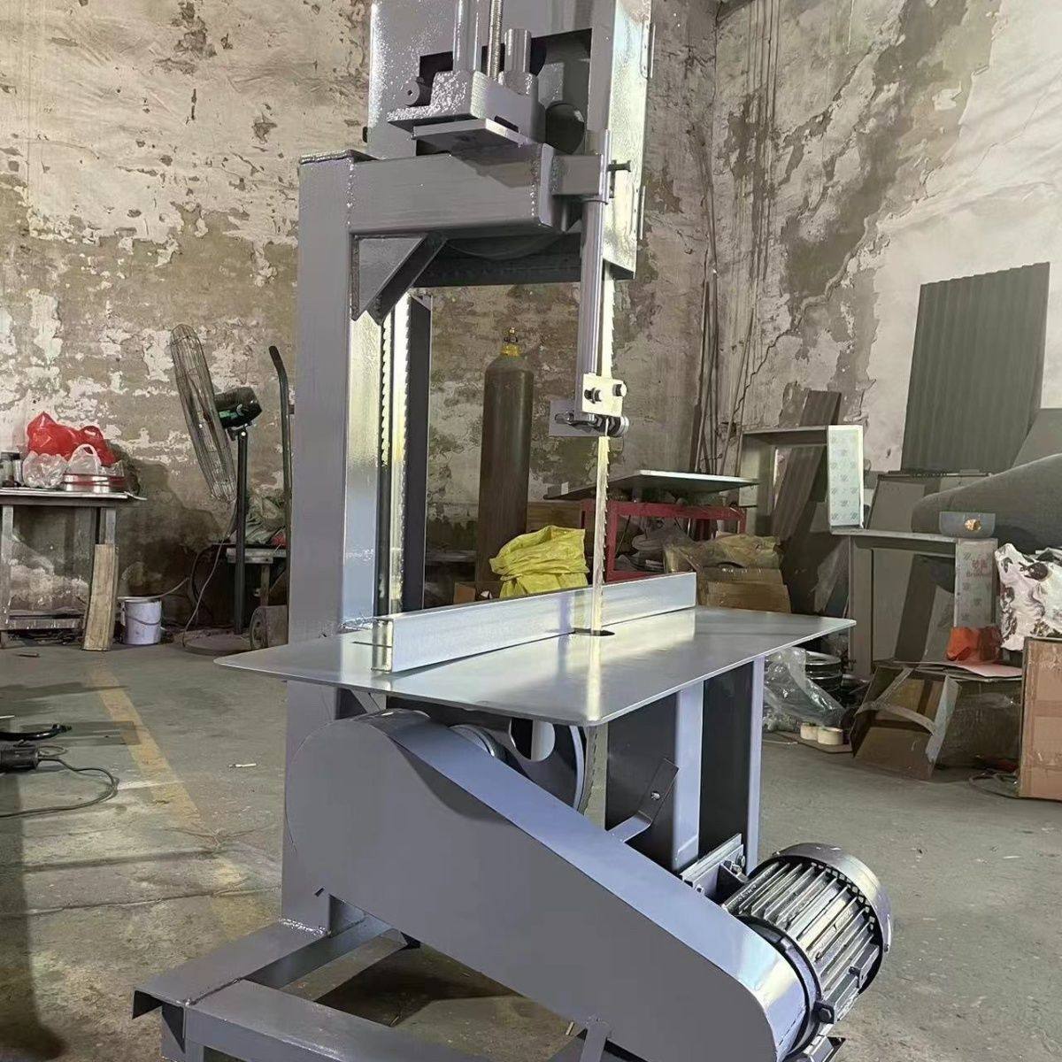 圆木开板大型小型带锯曲线直线泡沫塑料台锯机械机器电动开板锯厂