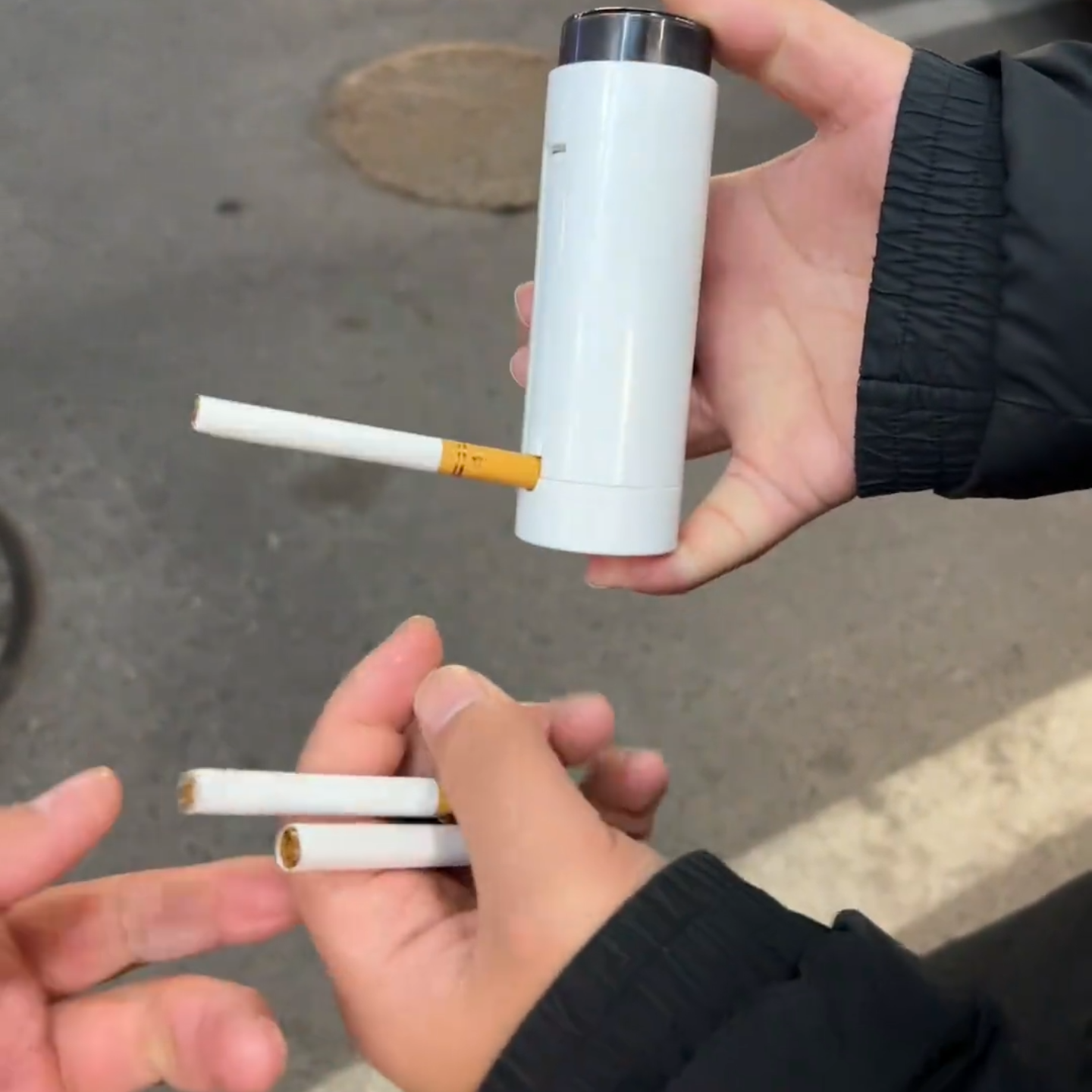 炫酷一体自动弹烟盒创意烟盒一按取烟塑料光面方便携带享便捷乐趣