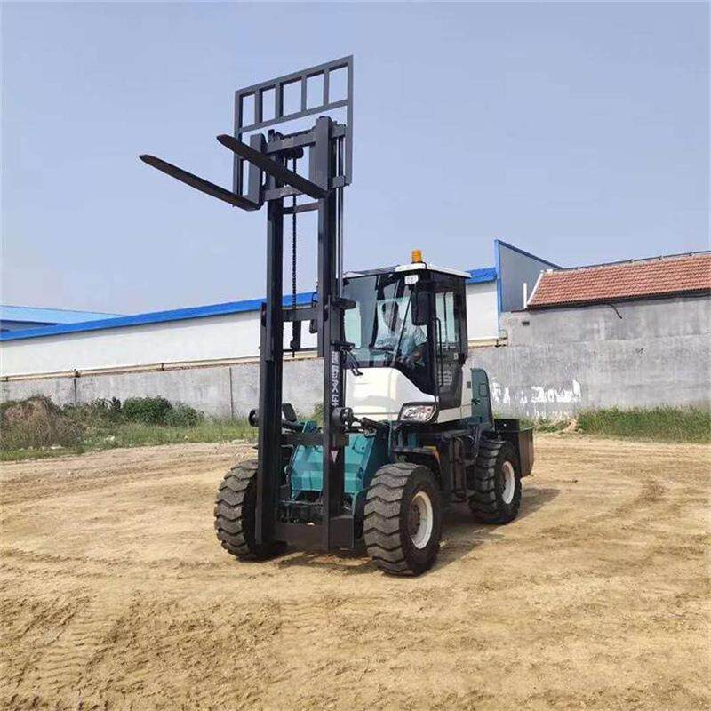 全封闭举高升降内燃叉车工程轮胎式山地物料运输装卸一体越野叉车