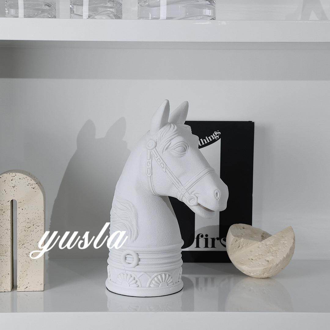 意式简单树脂黑白马头雕塑艺术摆件售楼部客厅电视柜家居软装饰品,电子元器件市场,其它元器件,淘宝优惠券,粉丝福利购,淘宝优惠卷