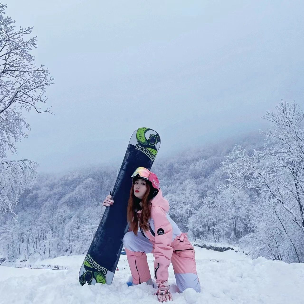 连体滑雪服女登山冬户外防风保暖滑雪衣单板双板滑雪衣裤防水全套