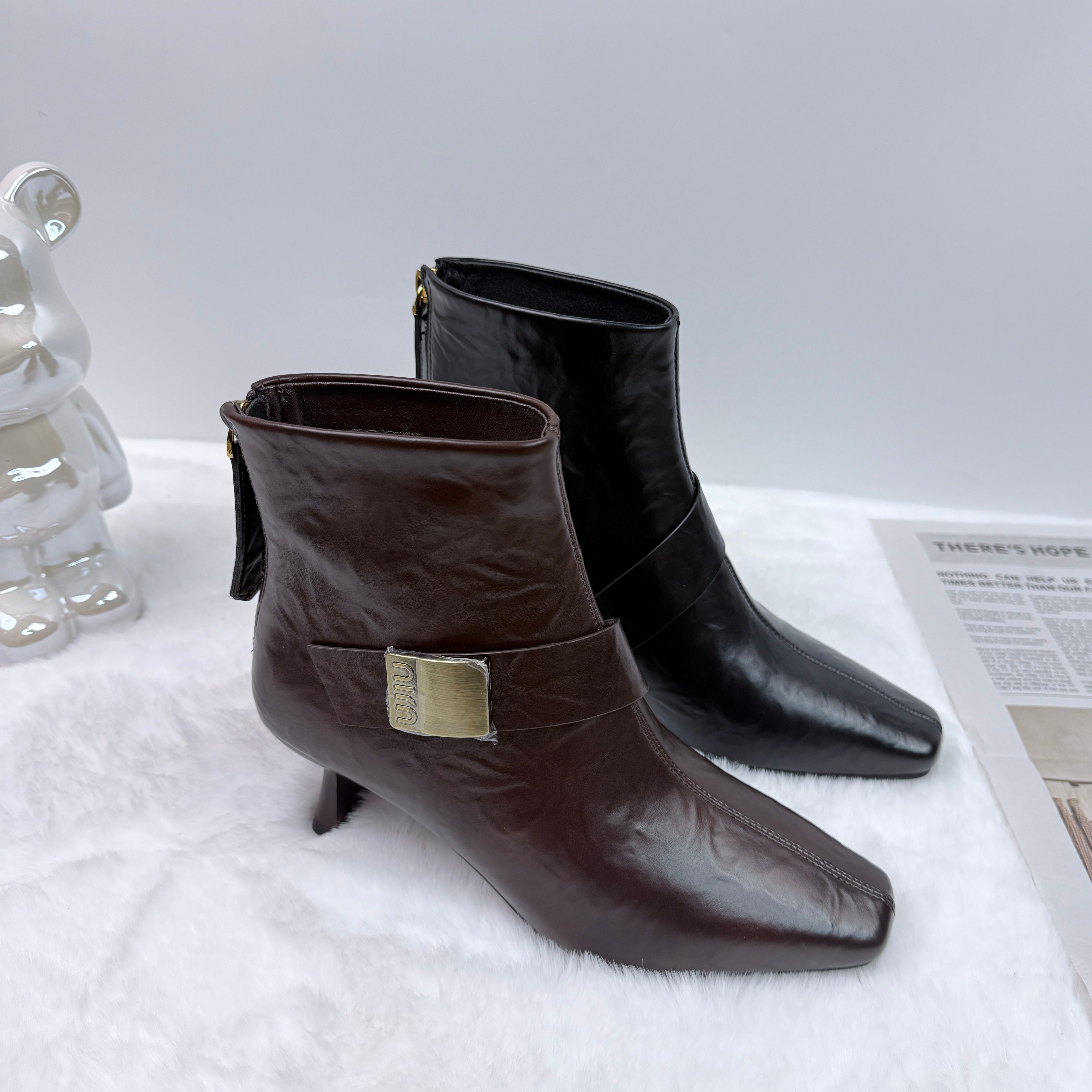 马丁靴女2025年新款时尚百搭皮带扣显瘦舒适轻便休闲细跟方头短靴,女鞋,马丁靴,淘宝优惠券,粉丝福利购,淘宝优惠卷