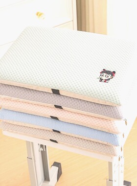 夏季坐垫学生小学生中学生凉垫上学上班办公室久坐神器屁垫防滑椅