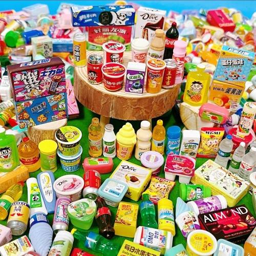 网红迷你便利店微缩食玩小卖部小超市diy瓶子仿真过家家玩具配件