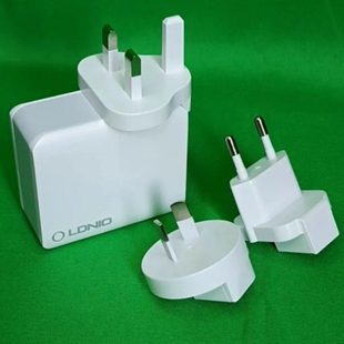 英式多插头插座转换器家用手机带QC3.0快充usb排插多头旅行充电器