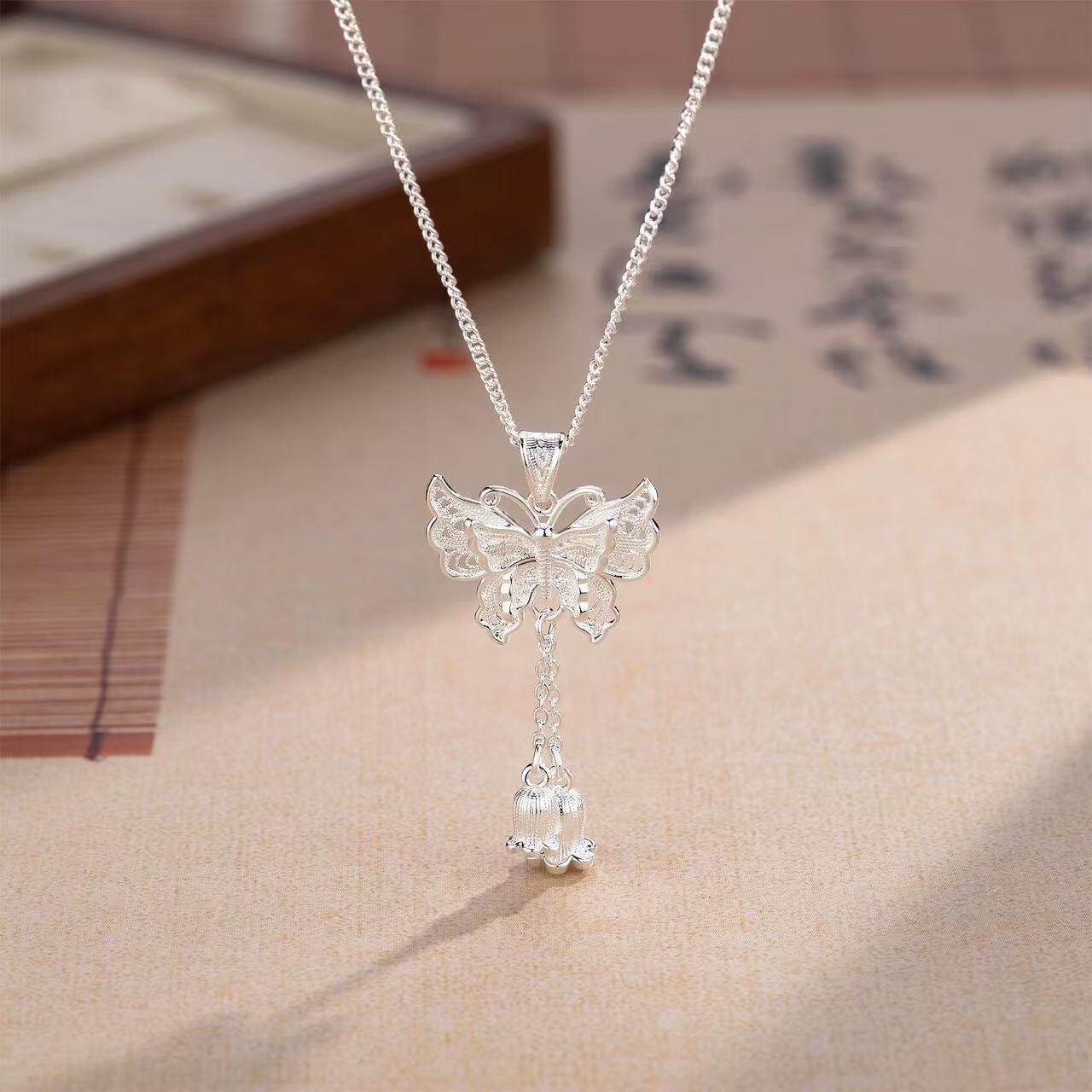 足银99项链蝴蝶铃兰花项链女时尚新中式高花丝流苏蝴蝶锁骨链