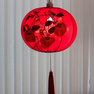 新年装饰中式圆形红灯笼挂饰室内大门口一对刺绣灯笼春节元宵灯笼