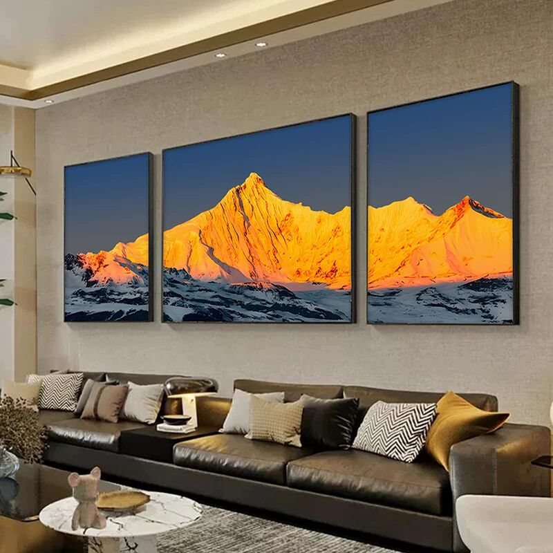 背靠金山客厅三联装饰画梅里雪山沙发背景墙壁画招财山水风景挂画