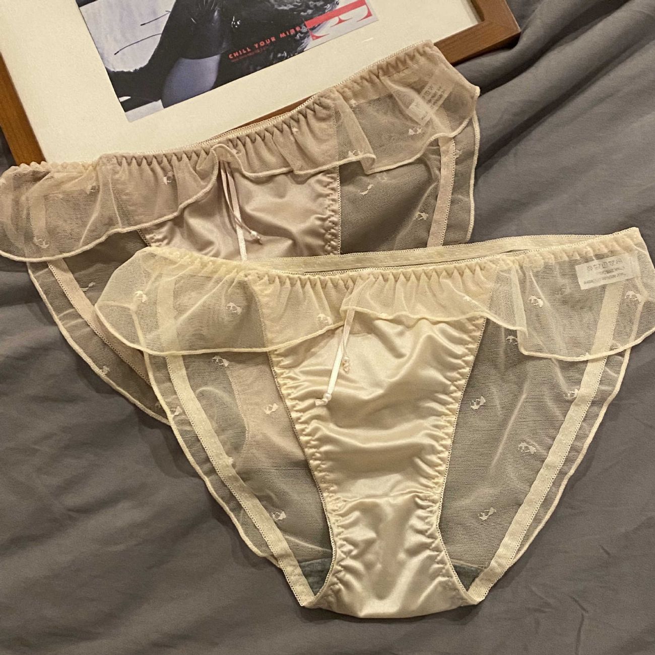 2026爆款春夏冰丝透气女三角裤性感中腰蝴蝶结便携无痕ins