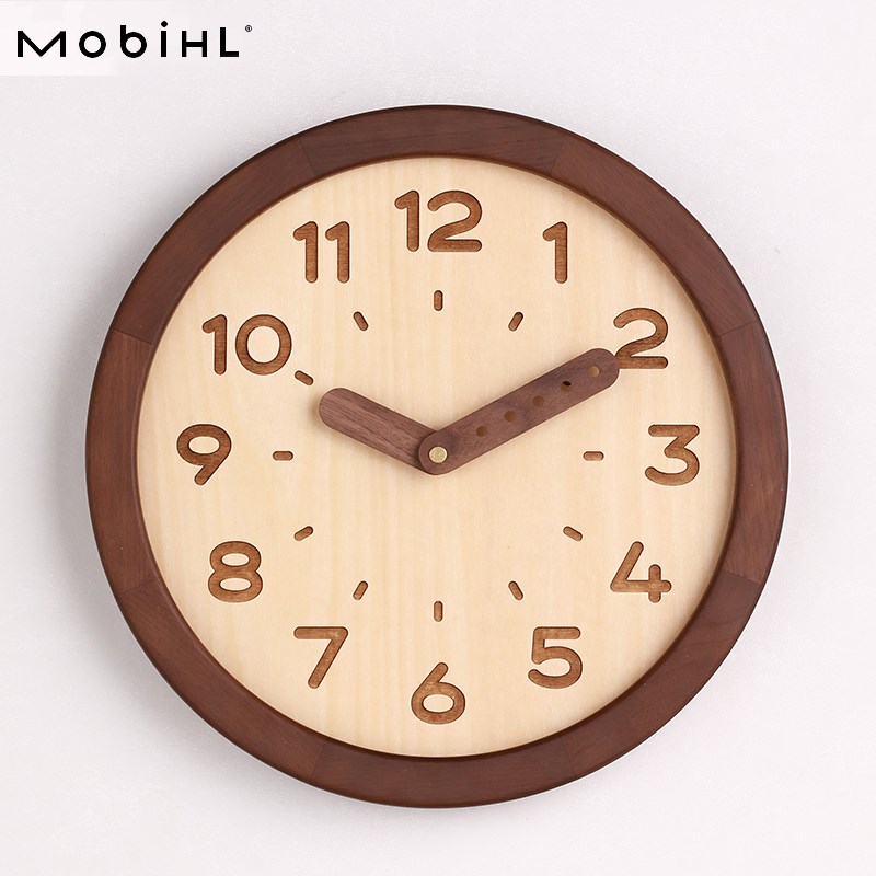 实木挂钟客厅2025新款覆古家z用现代简约创意艺术时钟表挂墙高级