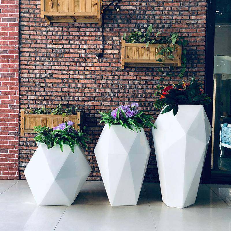 玻璃钢花盆商场楼盘美陈花箱酒店花器商业街花钵户外大号花瓶厂家