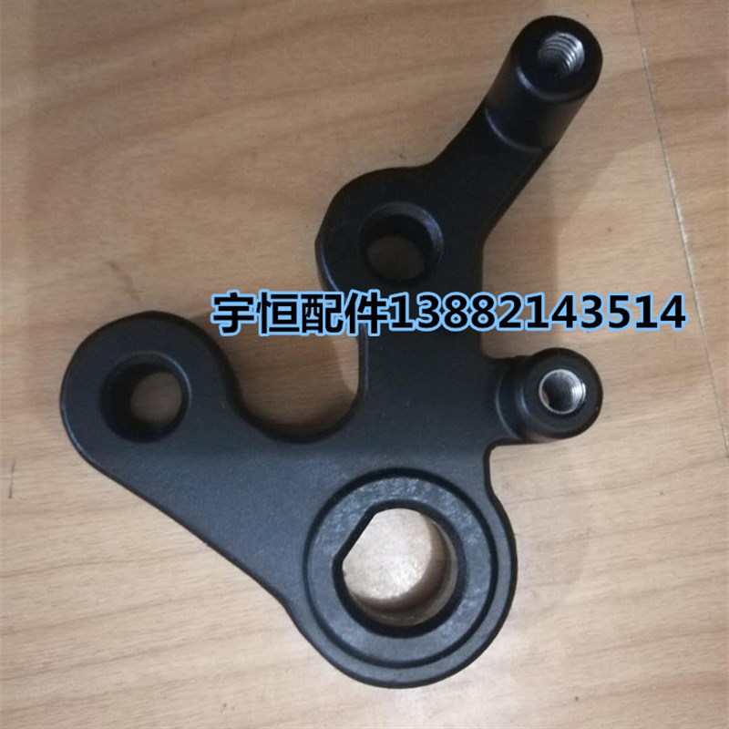 适用贝纳利150S摩托车配件小迅龙BJ150-31变档杆脚蹬安装支架座