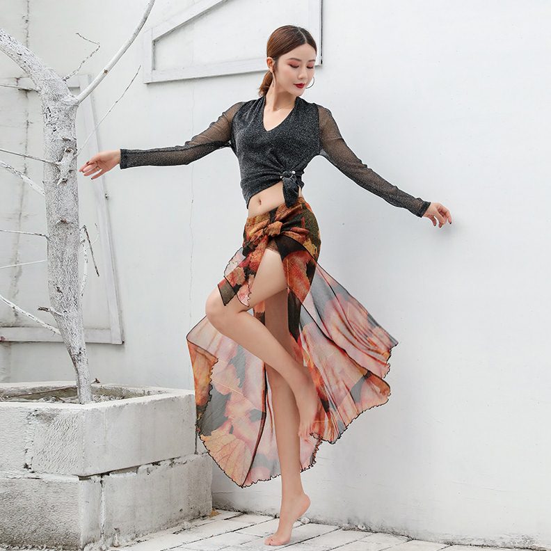 肚皮舞练功服上衣长袖舞蹈演出服东方舞服装女成人表演服团服新款