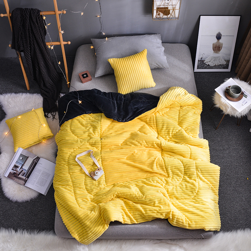 柠檬黄抱枕被子两用加绒加厚汽车沙发靠垫纯色办公室午休被大号冬