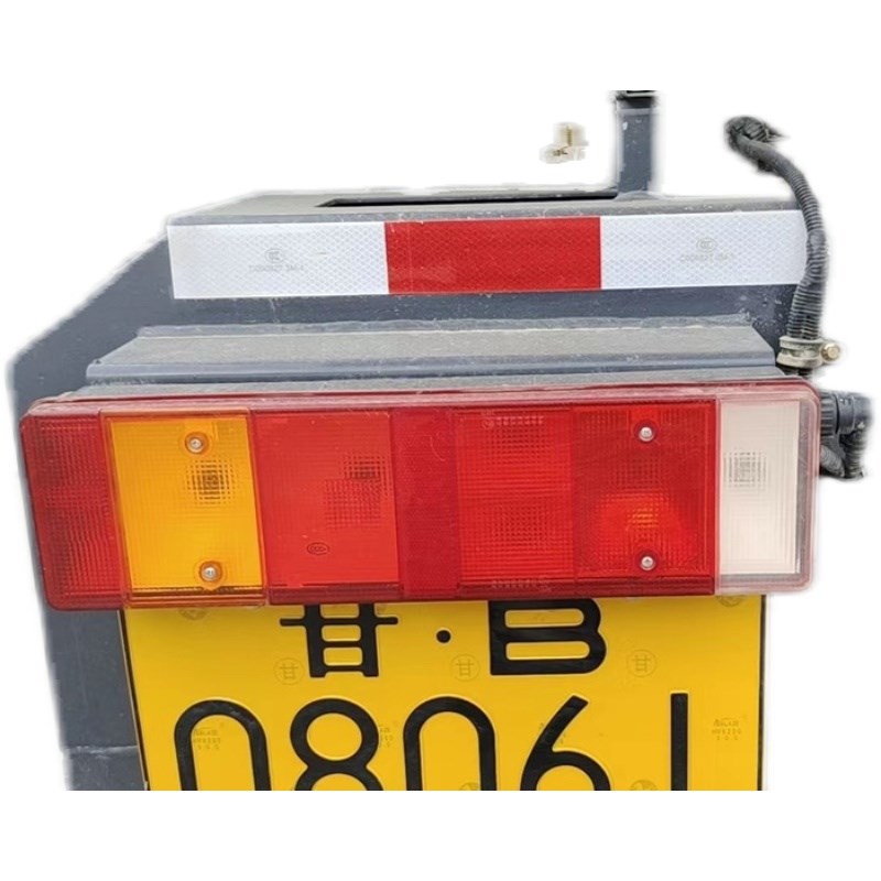 徐工吊车配件 原j厂后尾灯 后组合灯 刹车灯 25k5d 25k5f 原厂