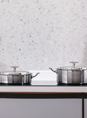 轻奢系样板间厨房组合装饰品摆件汤锅煎锅具不锈钢螺纹软装道具