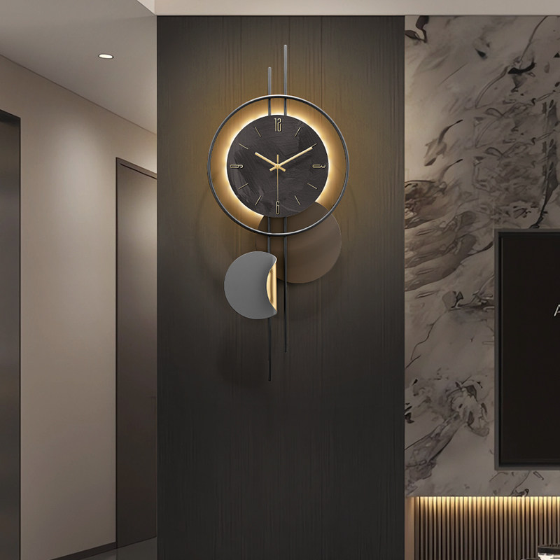 现代简约轻奢客厅时钟挂墙2024新款电视背景墙木格栅装饰钟表挂钟