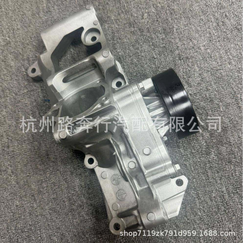 B38机械水泵节温器发动机 11518601366 11518617544 11512464129