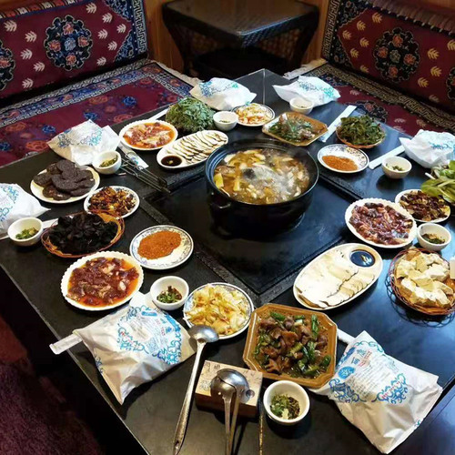 火塘桌云南丽江火塘桌石锅火锅涮烤一体桌商用火锅烧烤餐桌烤肉店