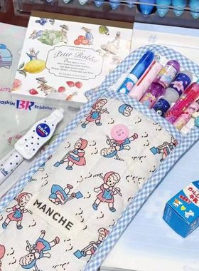 MANCHE系列新款复古小女孩笔袋纽扣印花桌面收纳眼镜袋便携文具盒