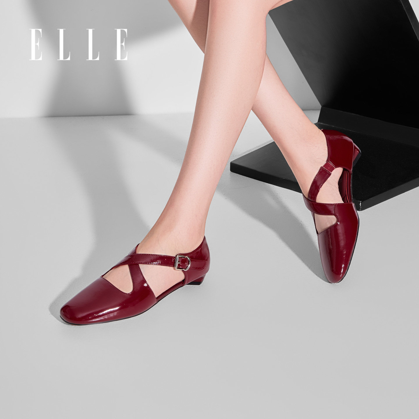 ELLE红色羊皮法式小高跟玛丽珍鞋女2026新款夏天包头凉鞋法式单鞋