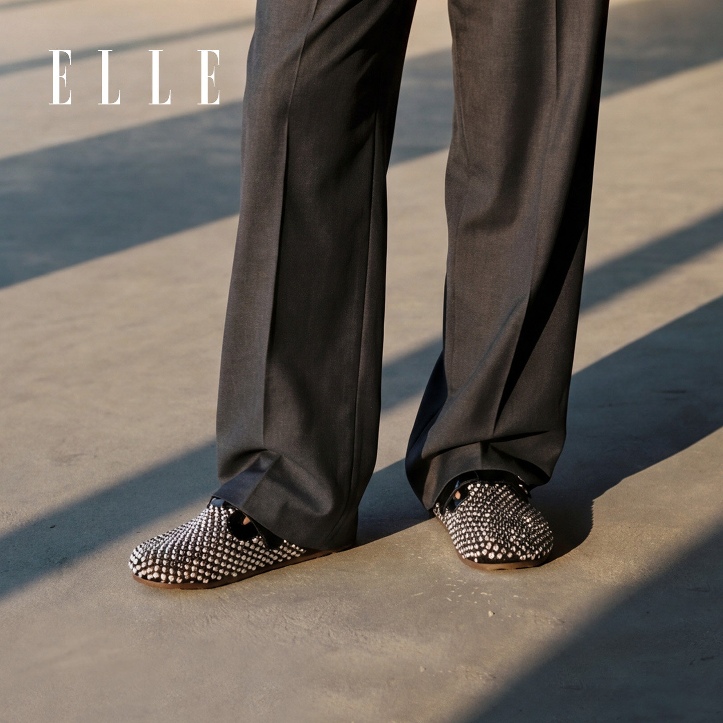 ELLE镂空透气勃肯包头半拖鞋图片