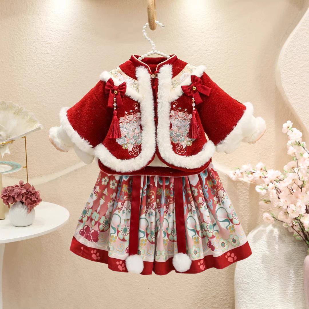 汉服女童拜年服冬季儿童过年衣服女孩马面裙套装宝宝唐装周岁礼服