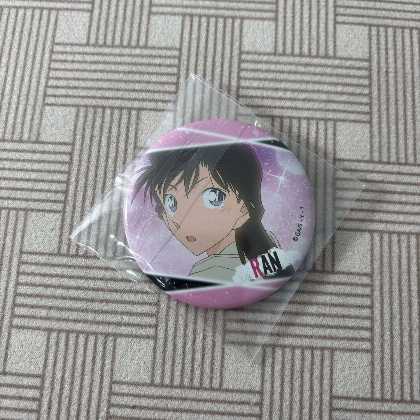 名侦探柯南-TV场面写亮面工藤新一吧唧徽章胸针-日散 无原袋,模玩/动漫/周边/娃圈三坑/桌游,动漫徽章/立牌,淘宝优惠券,粉丝福利购,淘宝优惠卷