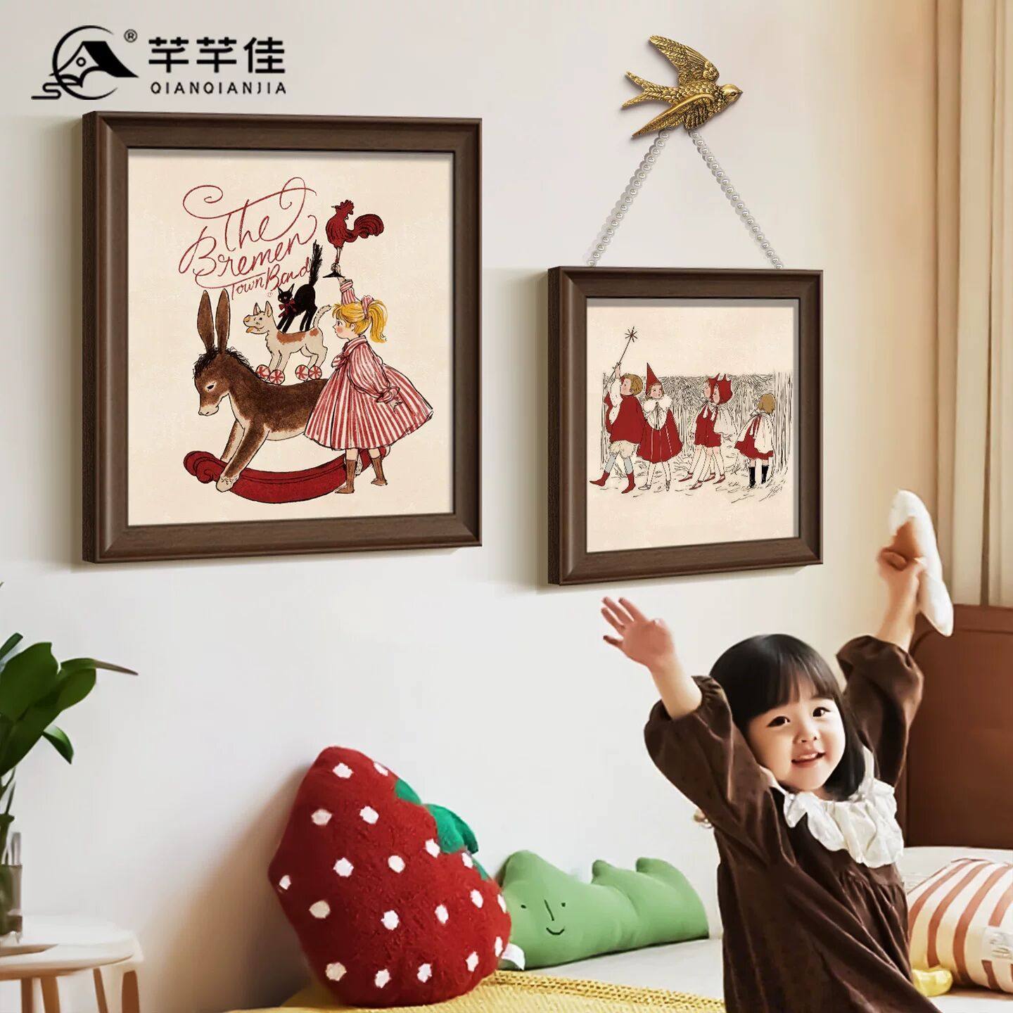 卡通人物儿童房装饰画趣味可爱女孩房床头挂画法式中古风卧室壁画