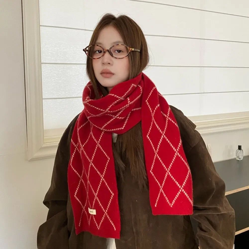 Australian 100% Wool Double-Sided Knit Scarf Red Rhombus Pl