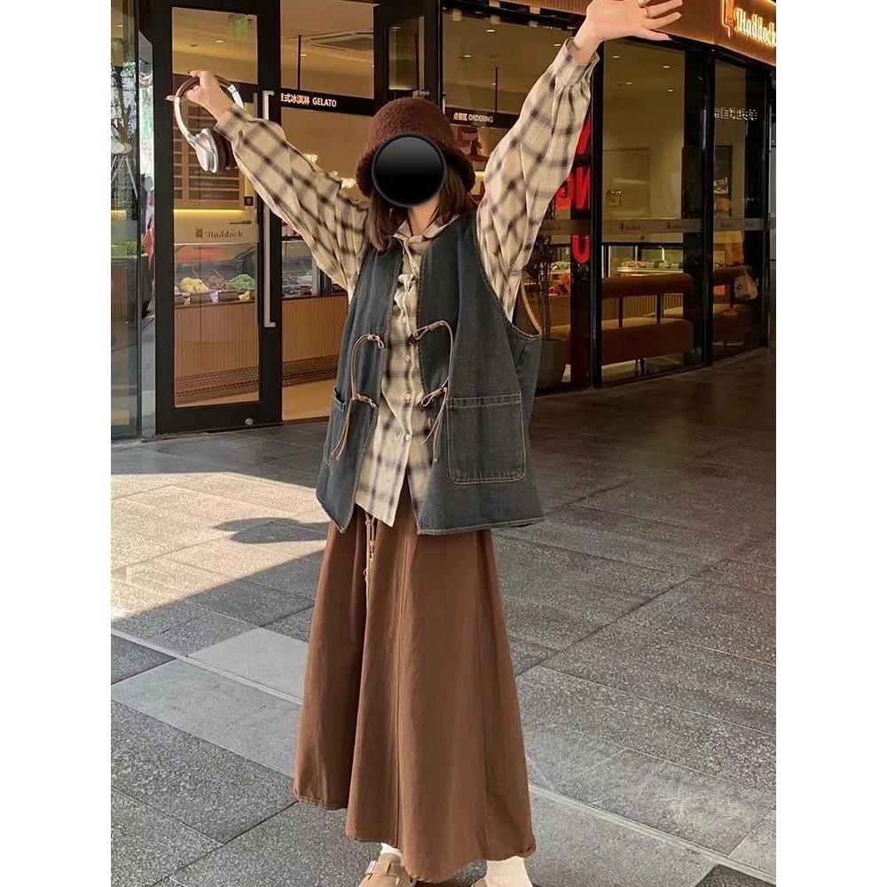 法式复古设计感马甲牛仔坎肩早秋新款衬衫半身裙女学生三件套装