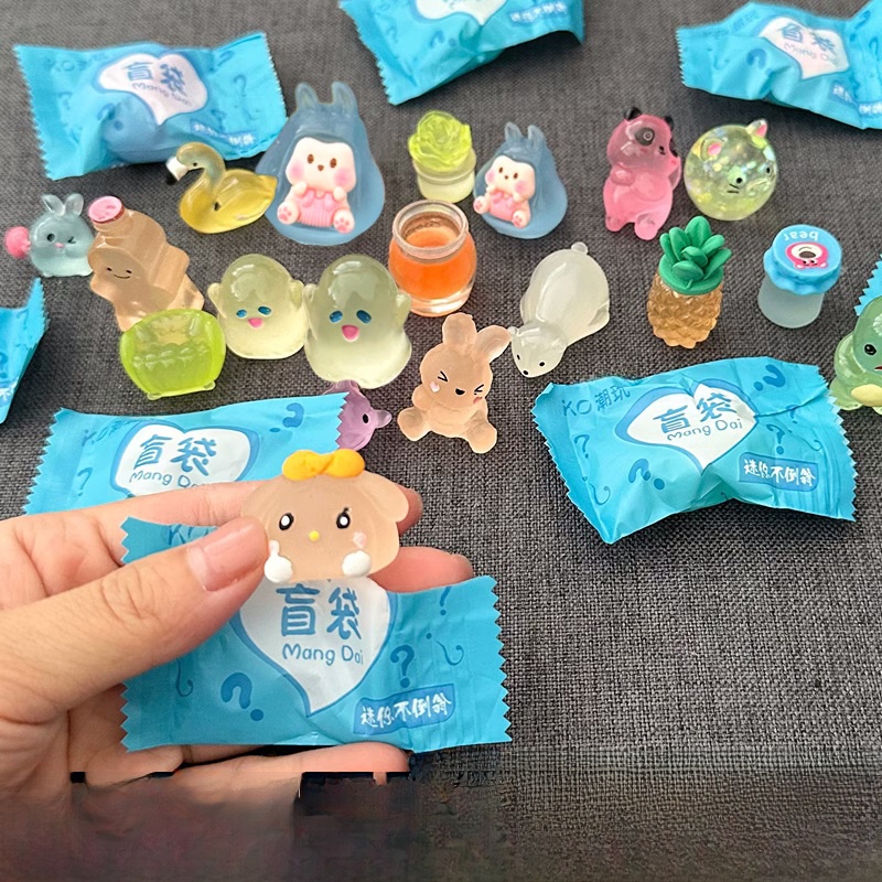 迷你仿真动物模型盲袋小礼物玩具礼品儿童女孩玩偶盲盒奖励小物品
