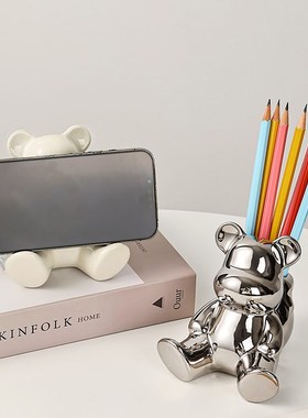 可爱笔筒儿童女孩学生书桌桌面收纳盒男孩办公室桶轻奢高级感摆件