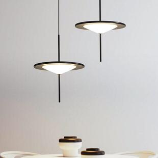 北欧设计师个性飞碟吊灯卧室床头灯现代简约客厅走廊餐厅吧台吊灯