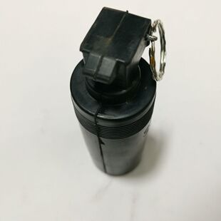 橡胶实心催泪训练模型塑料教练催泪弹黑色模拟投掷训练