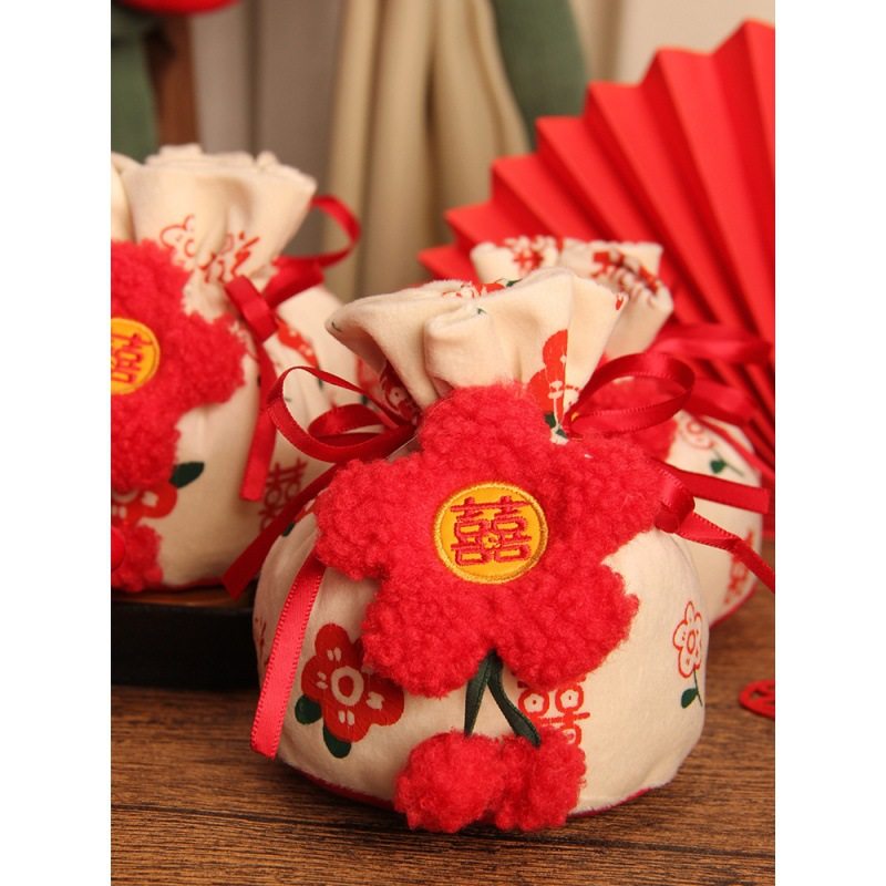 结婚喜糖盒子花朵喜糖袋婚庆用品新款创意高级感糖果盒订婚伴手礼