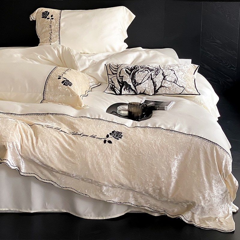 夏季80支天丝凉感奶油风四件套玫瑰刺绣丝绒被套丝滑床单床上用品
