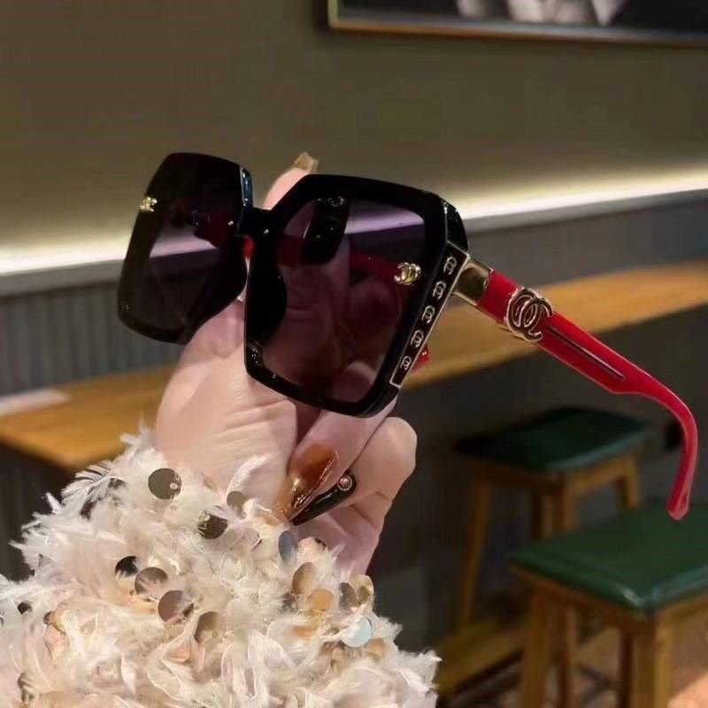 经典时尚高清潮流大框太阳镜个性防紫外线太阳镜女偏光墨镜RH7731