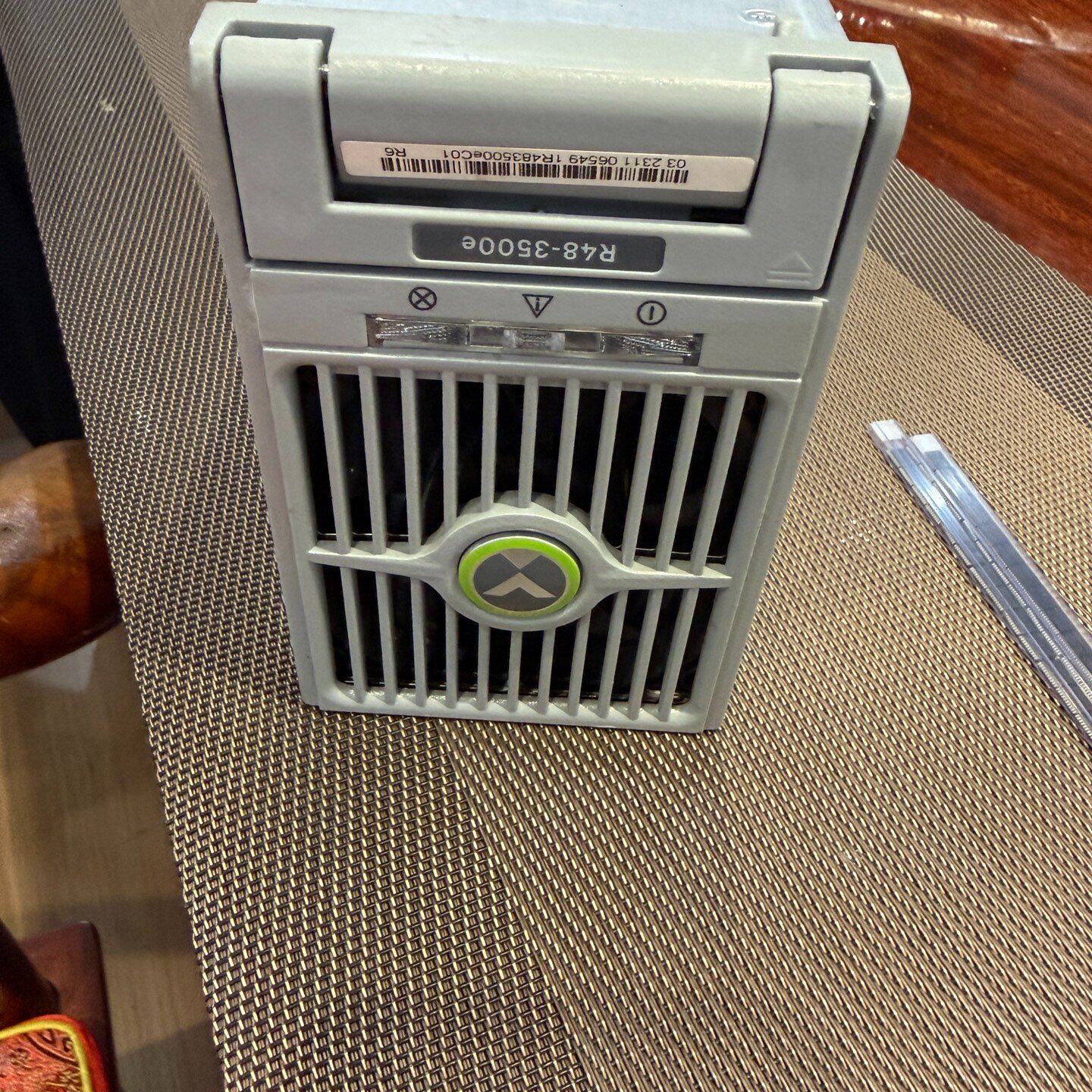 询价Xbox R48-3500e电源适配器 成色还可以 功能正常可维修