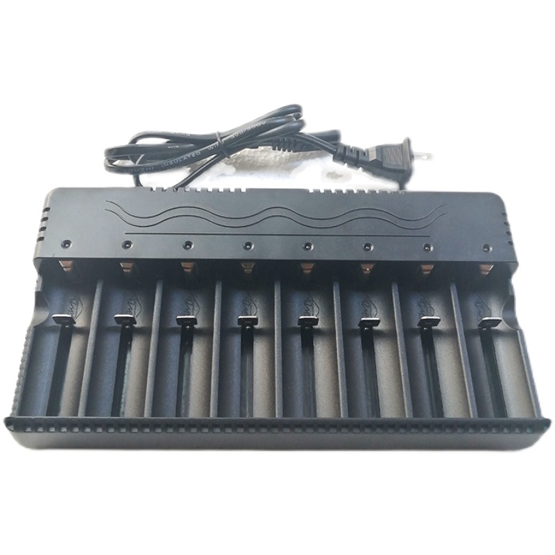 26650智能3.7V锂电池大容量快充多槽 18650强光手电筒充电器座充