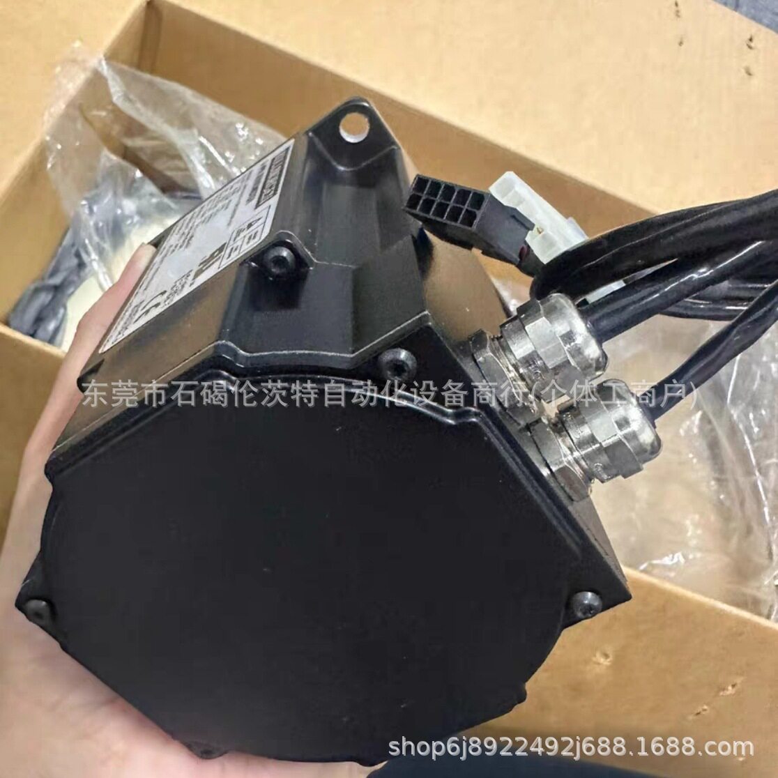 AKM62G-LSCNR-02 科尔摩根 伺服电机 全新包装 大量库存 议价