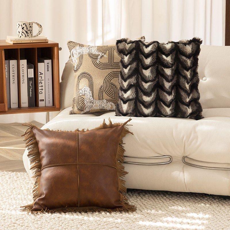 抱枕毛绒冬季沙发客厅轻奢高级感床头靠背简约现代靠垫可拆洗腰枕