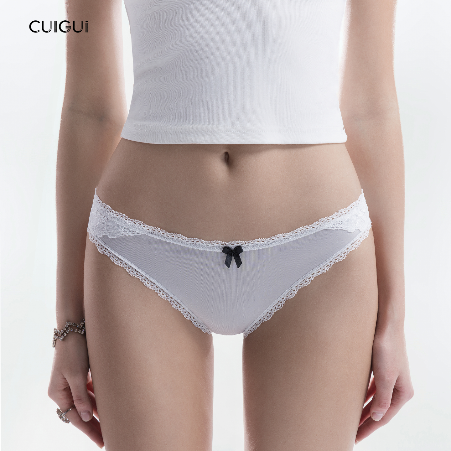 CG品质舒适无痕蝴蝶蕾丝边女士