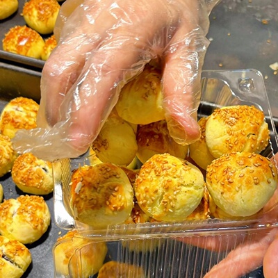 排队王蟹黄酥玫瑰酥绿豆豆沙紫薯